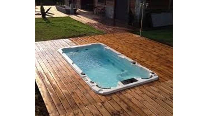 Whirlpool és Swim Spas